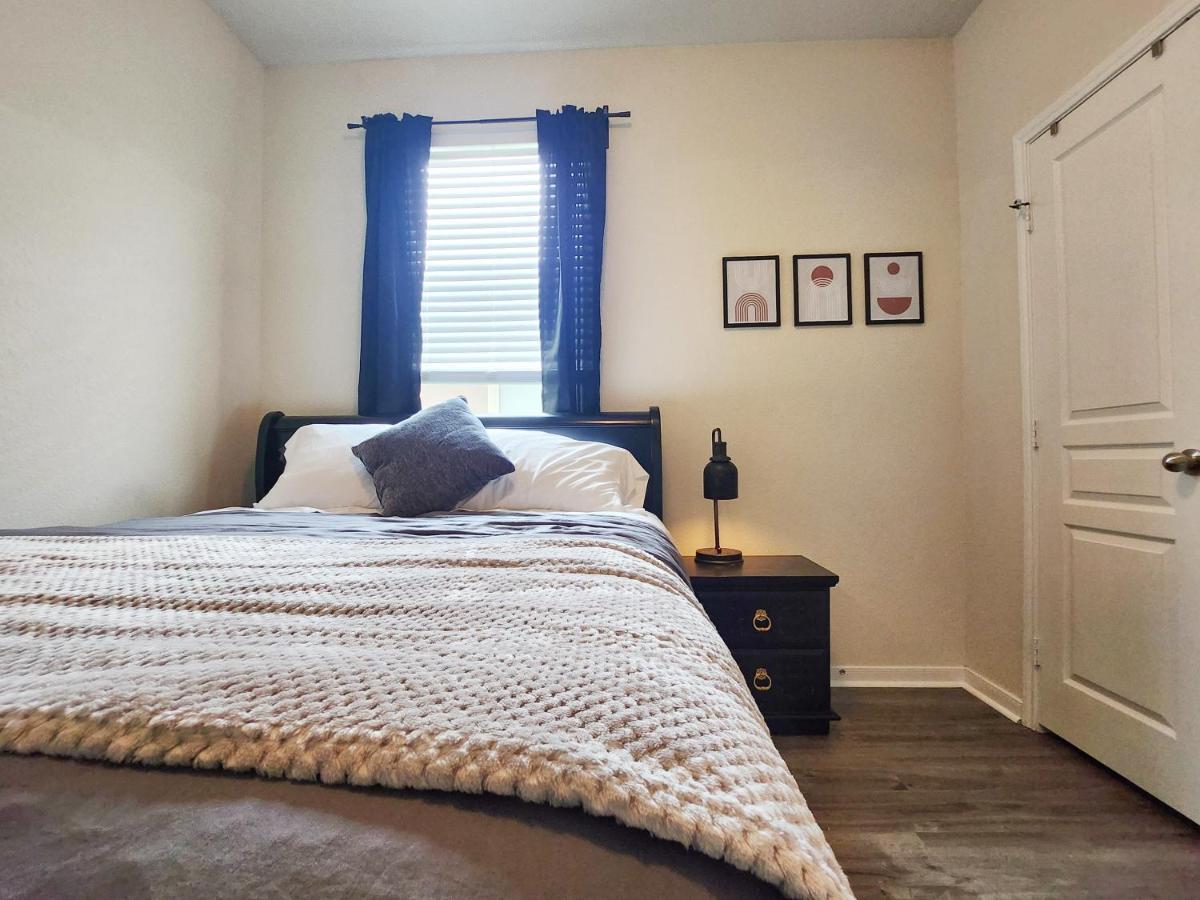 4 Bedroom Home Near Downtown Med Center Nrg Stadium Pearland Skyview Long By Ion Rentals Хьюстон Экстерьер фото