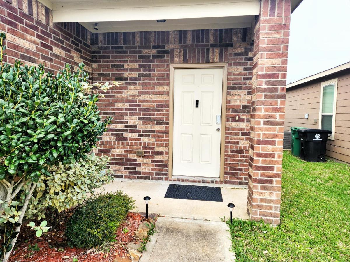 4 Bedroom Home Near Downtown Med Center Nrg Stadium Pearland Skyview Long By Ion Rentals Хьюстон Экстерьер фото