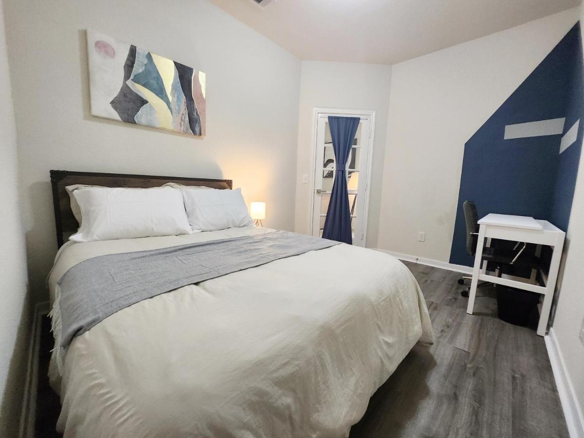 4 Bedroom Home Near Downtown Med Center Nrg Stadium Pearland Skyview Long By Ion Rentals Хьюстон Экстерьер фото