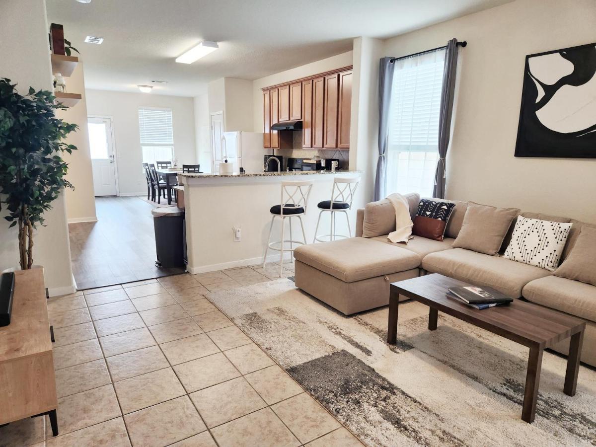 4 Bedroom Home Near Downtown Med Center Nrg Stadium Pearland Skyview Long By Ion Rentals Хьюстон Экстерьер фото